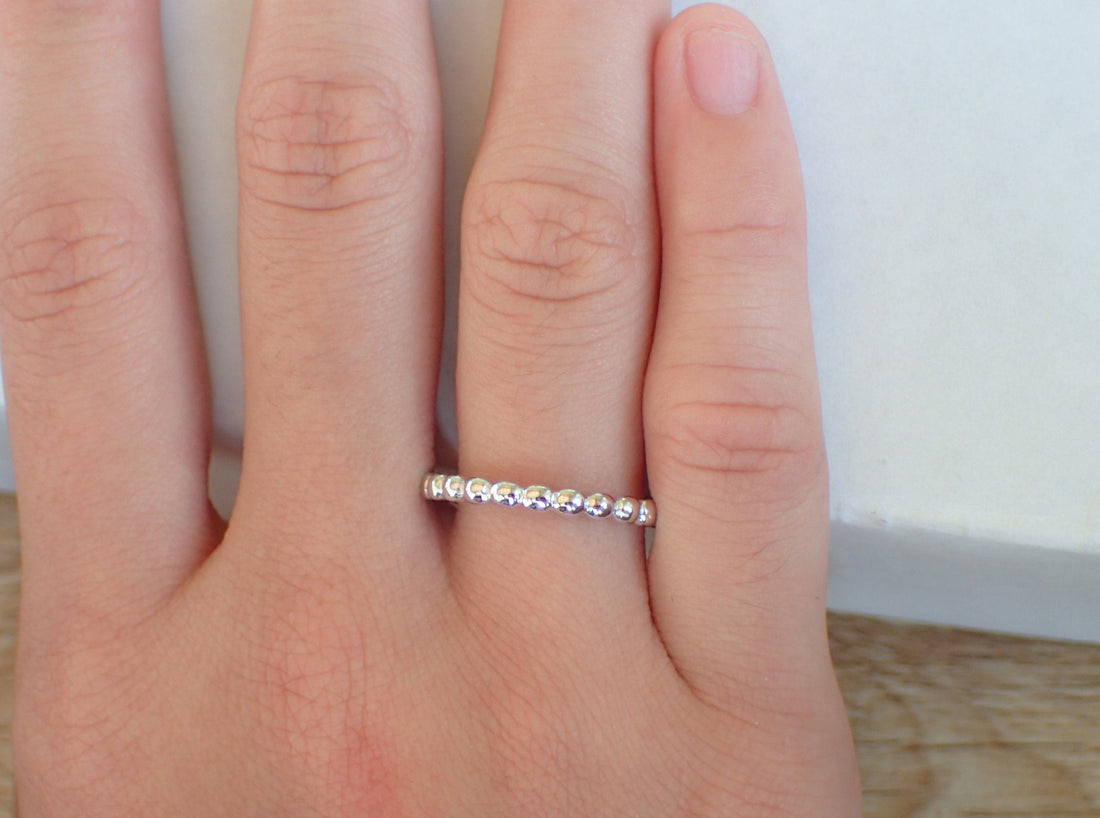 Dot Bubble Ring Simple Wedding Band Platinum Minimalist Ring White Gold Minimalist Ring No Stone Wedding Band Unique No Stone Ring