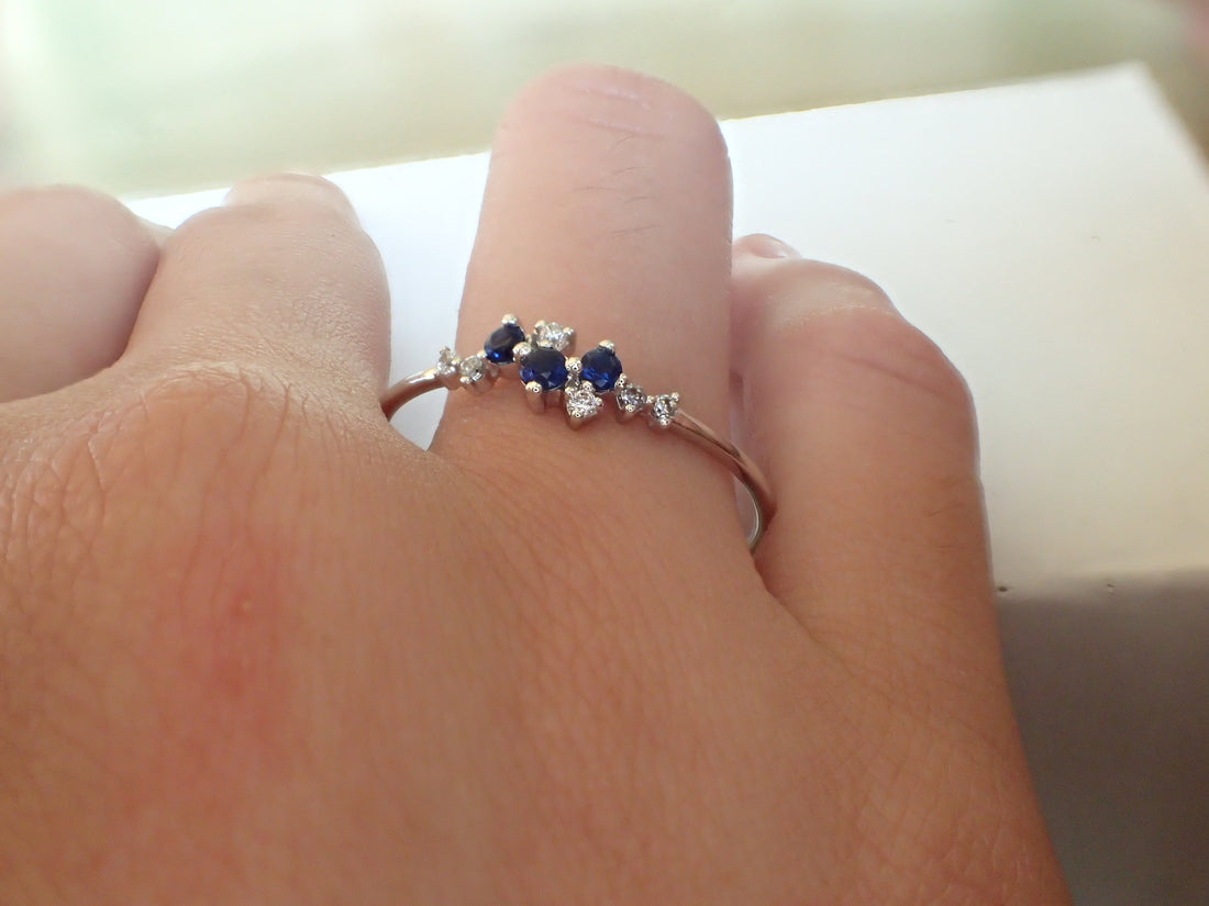 Cluster Sapphire Diamond Ring Diamond Cluster Wedding Band Gold Clustered Sapphire Ring Diamond Wedding Ring Engagement Ring Dainty Ring