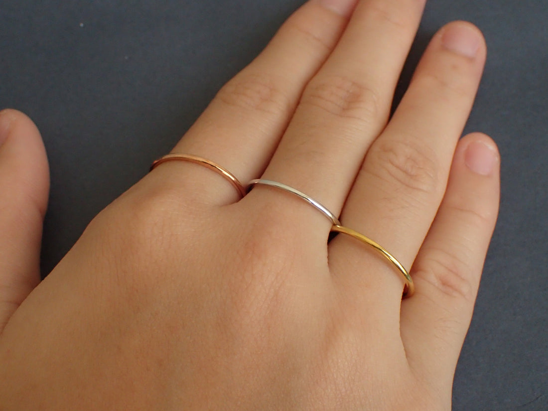 1 mm Gold Ring/ Dainty Solid Gold Thin Wedding Band/ Slim Stacking Ring/ Simple Gold Ring/ Solid Gold Ring, Midi Ring, Knuckle Ring 1mm