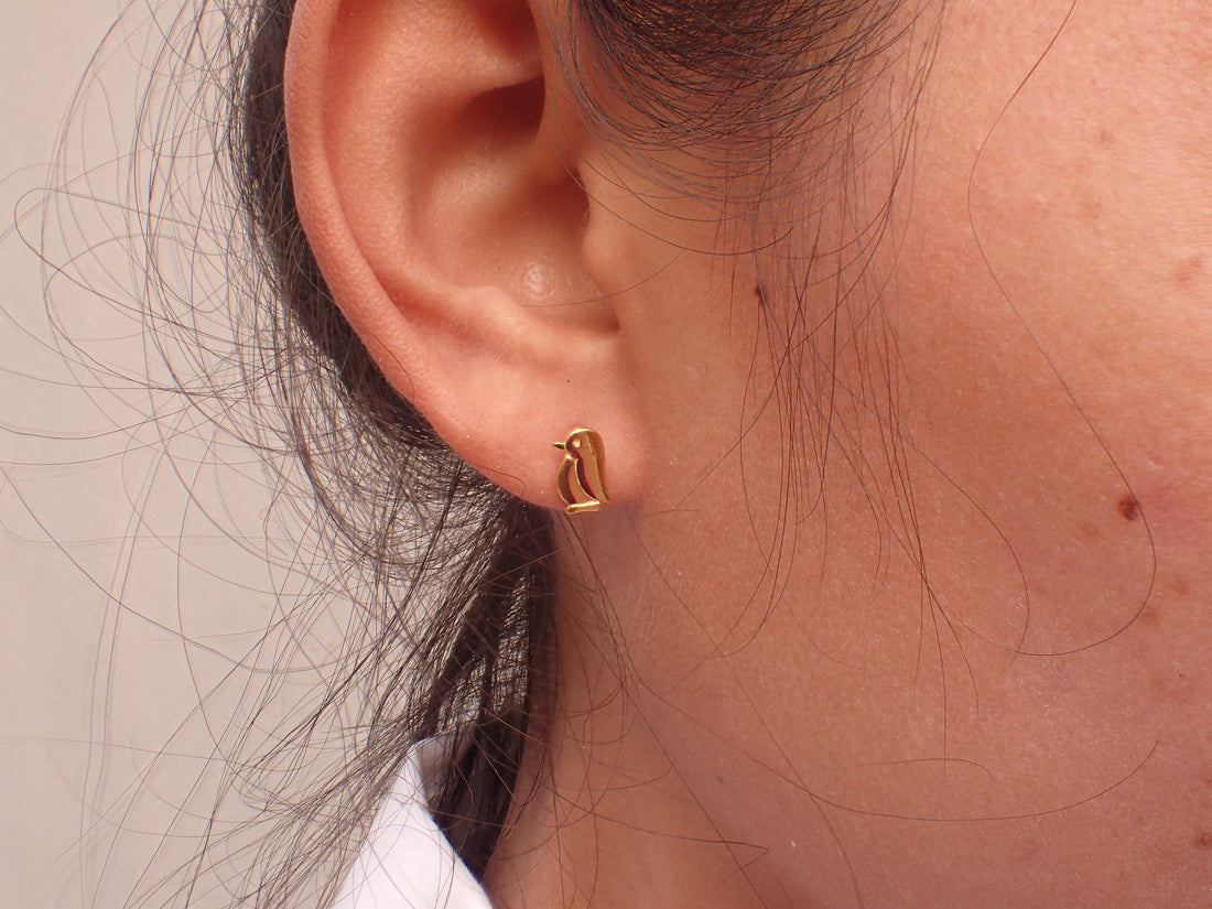 14k Penguin Earring, Yellow Gold Penguin Earring Gifts for Her, Tiny Penguin Stud Earring Gifts