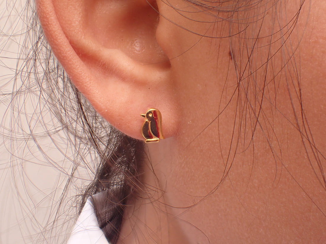 14k Penguin Earring, Yellow Gold Penguin Earring Gifts for Her, Tiny Penguin Stud Earring Gifts