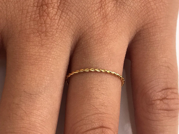 Twisted Ring in 14k Solid Gold, 1.2mm Wisper Thin Rope Infinity Band, Dainty Stacking Band, Twisted Skinny Wedding Band