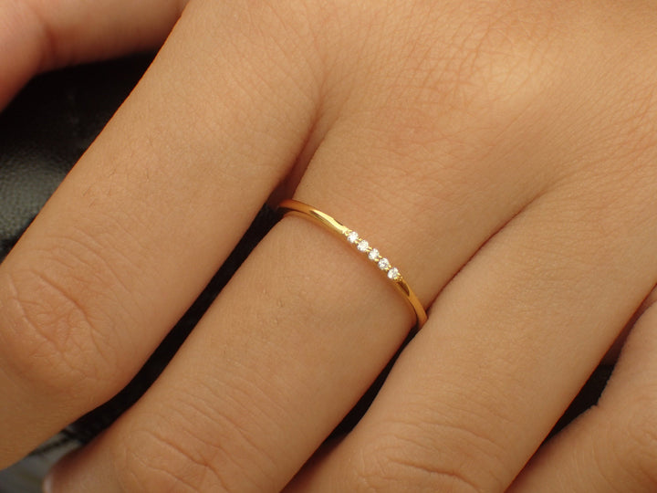 5 Diamonds Ring, 1mm 14K Gold Stacking Ring, April Birthstone, Thin Diamond Ring with 5 Diamonds