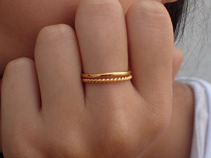 Twist Infinity Rings Set of 2, 14k Solid Gold Rope Rings, Thin Dainty Band, Simple Stacking Band, Delicate Twisted Band