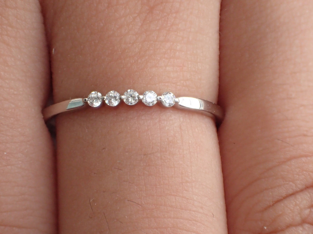 1.5mm Single Prong Five Stones Ring, 5 Years Anniversary Ring, Prong Setting Ring, 5 Stones Ring, Dainty Diamond Ring