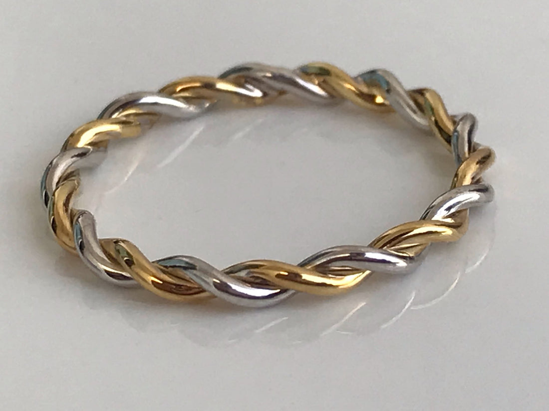 Twist Infinity Ring, 14k Solid Gold Two Tone Ring, 1.5mm Twisted Skinny Wedding Band, Thin Dainty Band, Rope Infinity Band