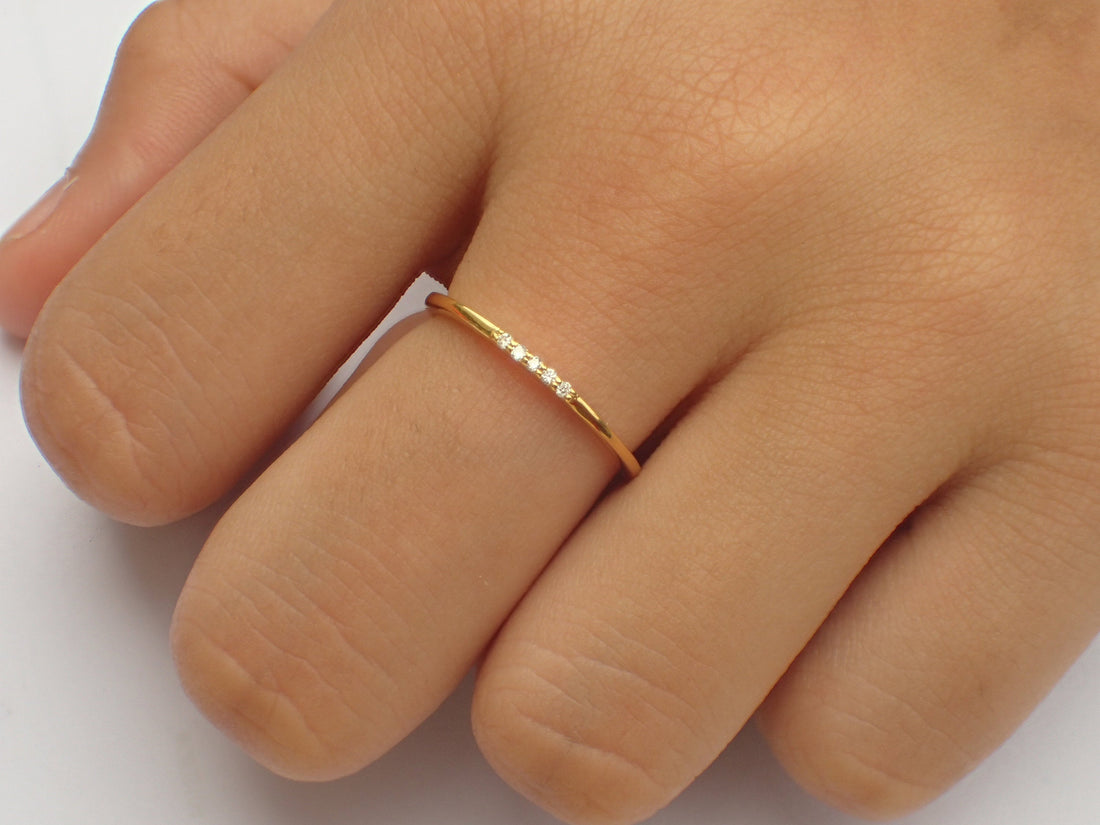 5 Diamonds Ring, 1mm 14K Gold Stacking Ring, April Birthstone, Thin Diamond Ring with 5 Diamonds